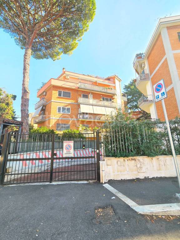 appartamento in vendita a Roma in zona Portuense