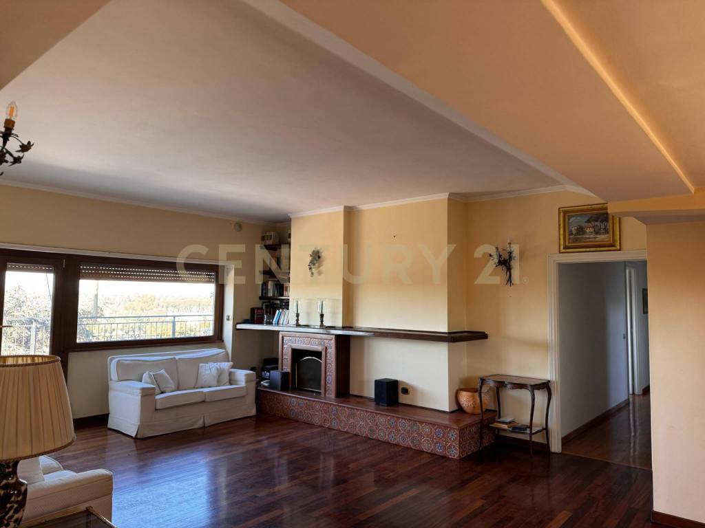 appartamento in vendita a Roma in zona Gianicolense