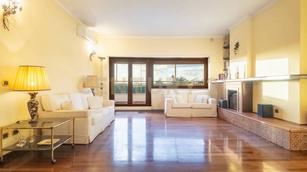 appartamento in vendita a Roma in zona Gianicolense