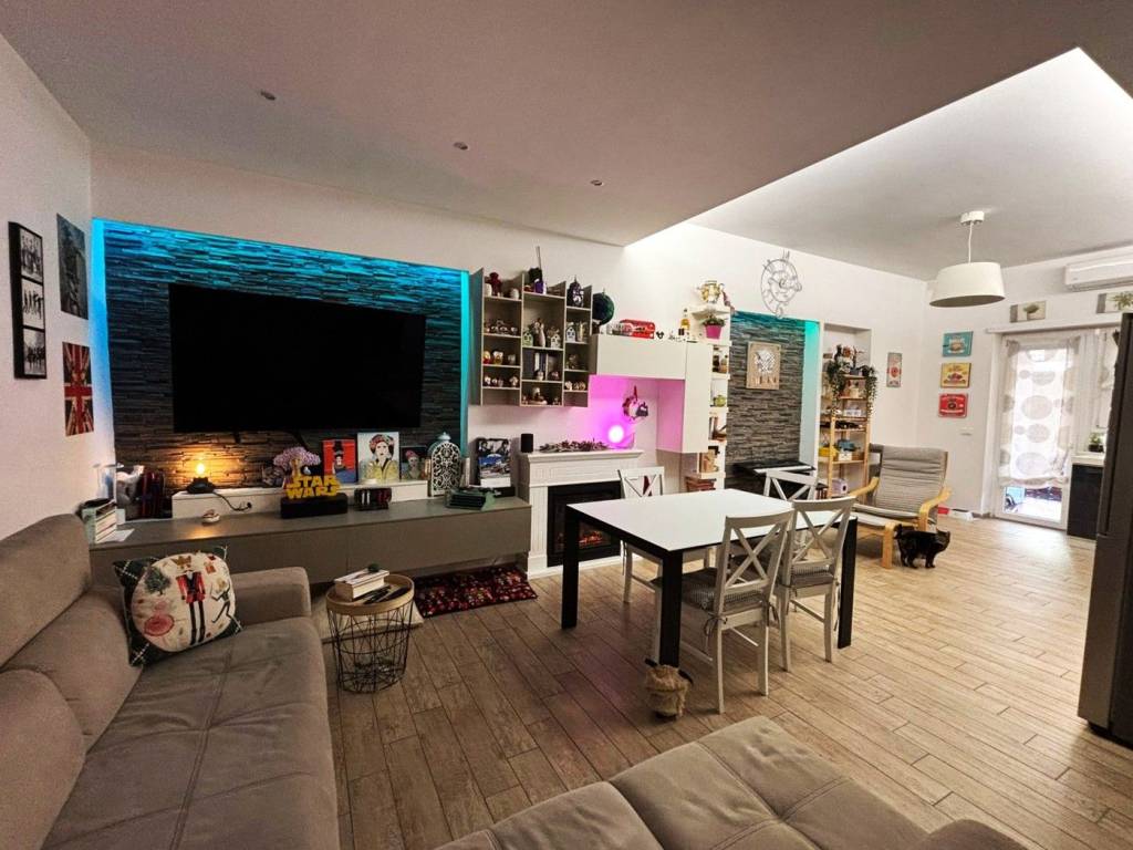 appartamento in vendita a Roma in zona Ostia