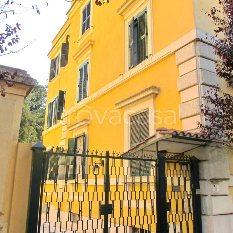 appartamento in vendita a Roma in zona Nomentano
