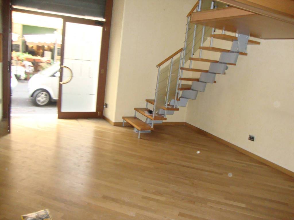 negozio in vendita a Roma in zona Ludovisi/Sallustiano