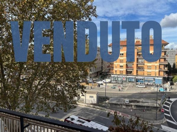 appartamento in vendita a Roma in zona Monte Sacro/Talenti