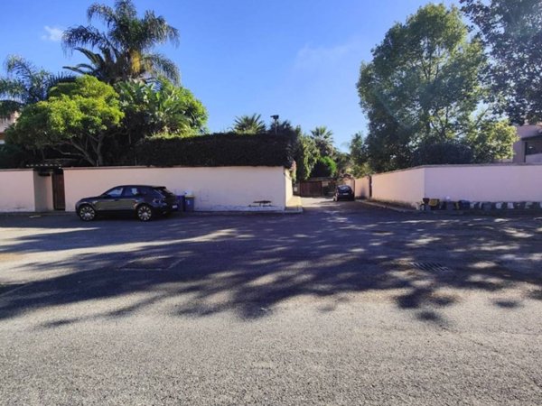 casa indipendente in vendita a Roma in zona Infernetto