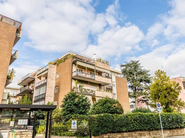 appartamento in vendita a Roma in zona Monte Sacro/Talenti