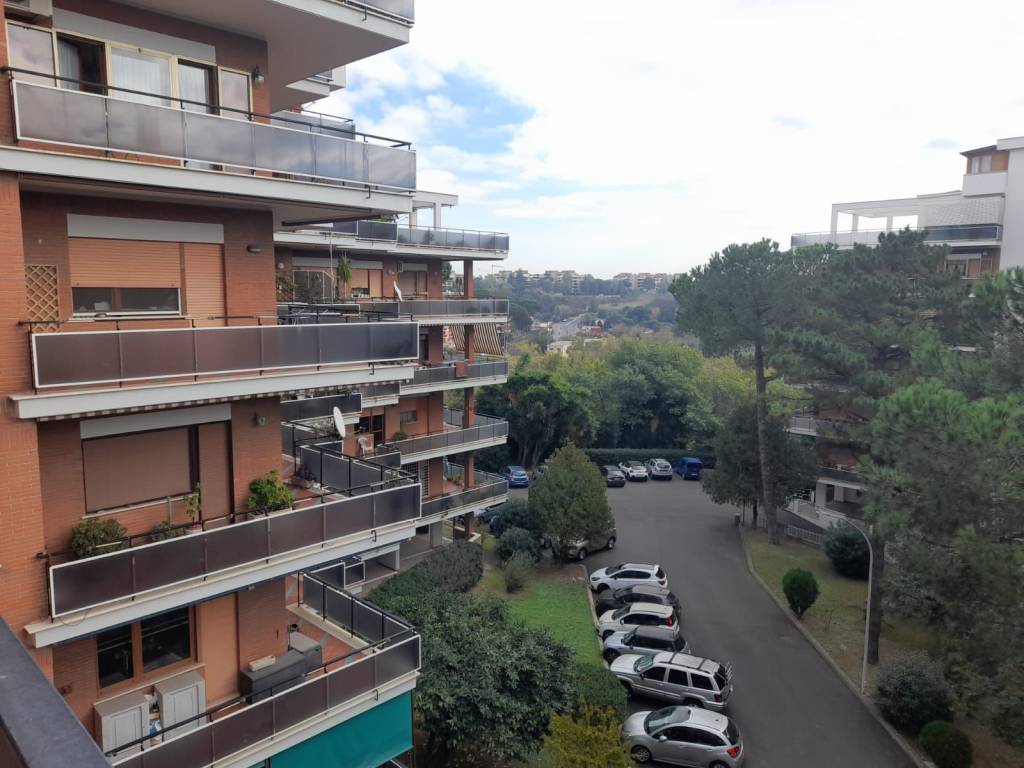 appartamento in vendita a Roma in zona Montespaccato