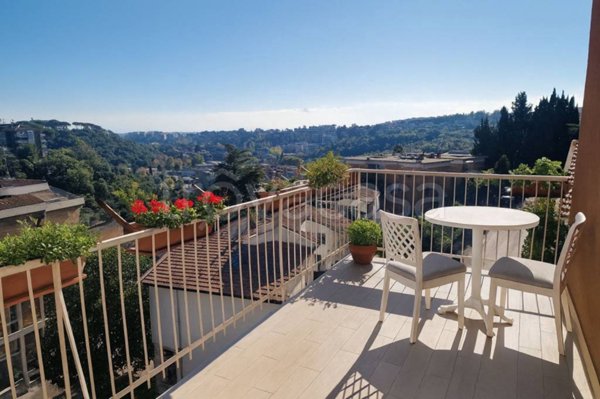 appartamento in vendita a Roma in zona Tomba di Nerone