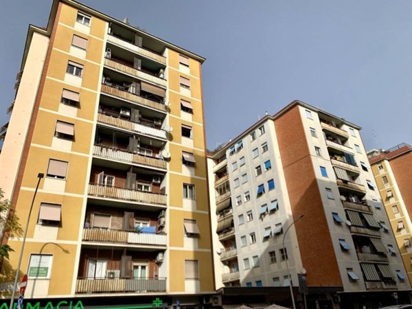 appartamento in vendita a Roma in zona Ostiense