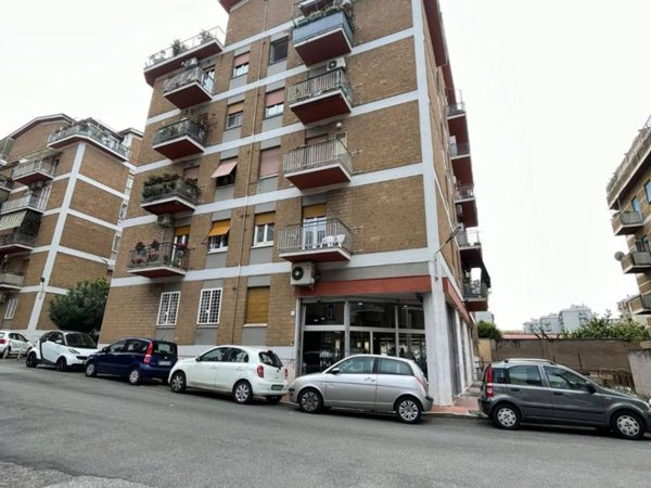 appartamento in vendita a Roma in zona Prenestino-Labicano