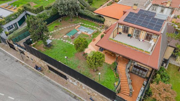casa indipendente in vendita a Roma in zona EUR