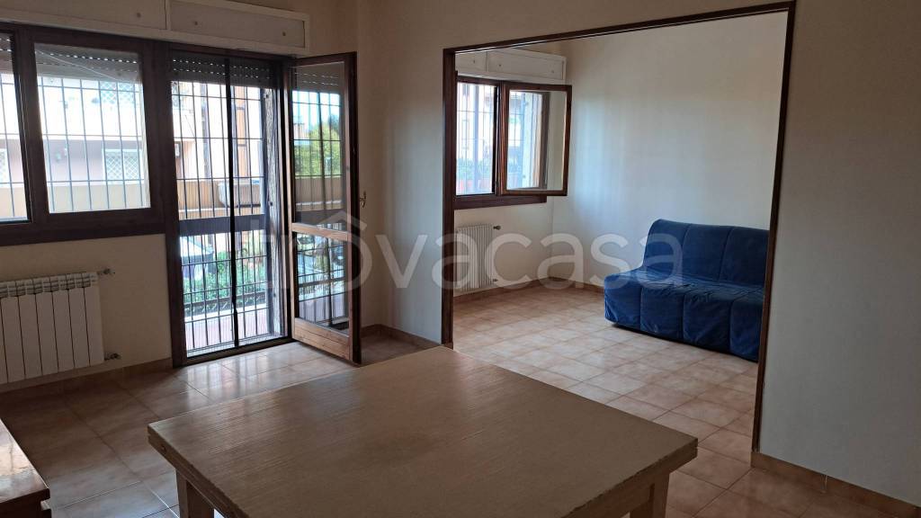 appartamento in vendita a Roma in zona Giuliano Dalmata