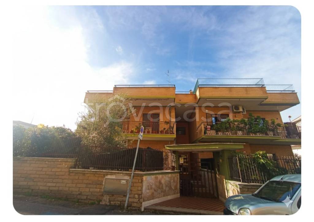 appartamento in vendita a Roma in zona Montespaccato