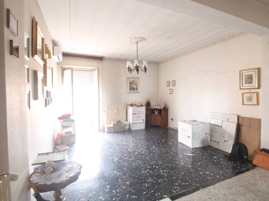 appartamento in vendita a Roma in zona Torre Spaccata