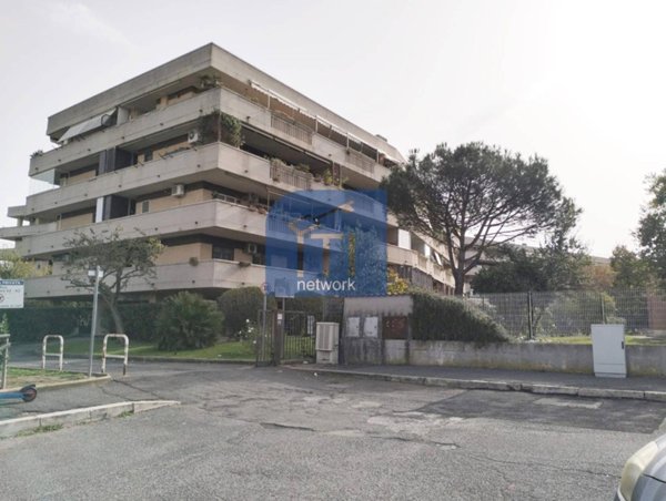 appartamento in vendita a Roma in zona Vitinia