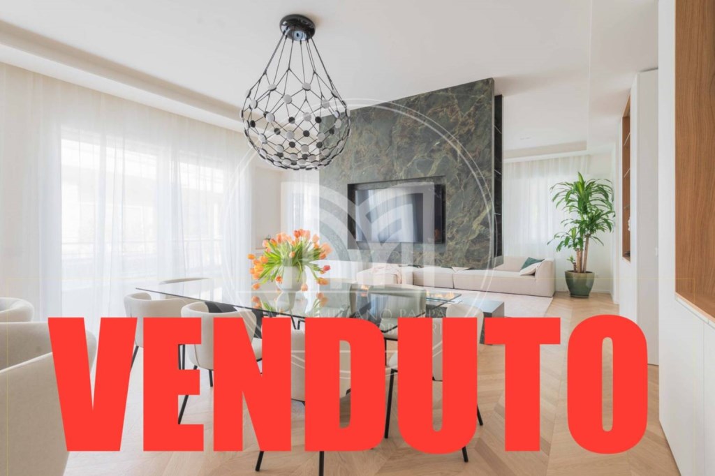 appartamento in vendita a Roma in zona Tomba di Nerone