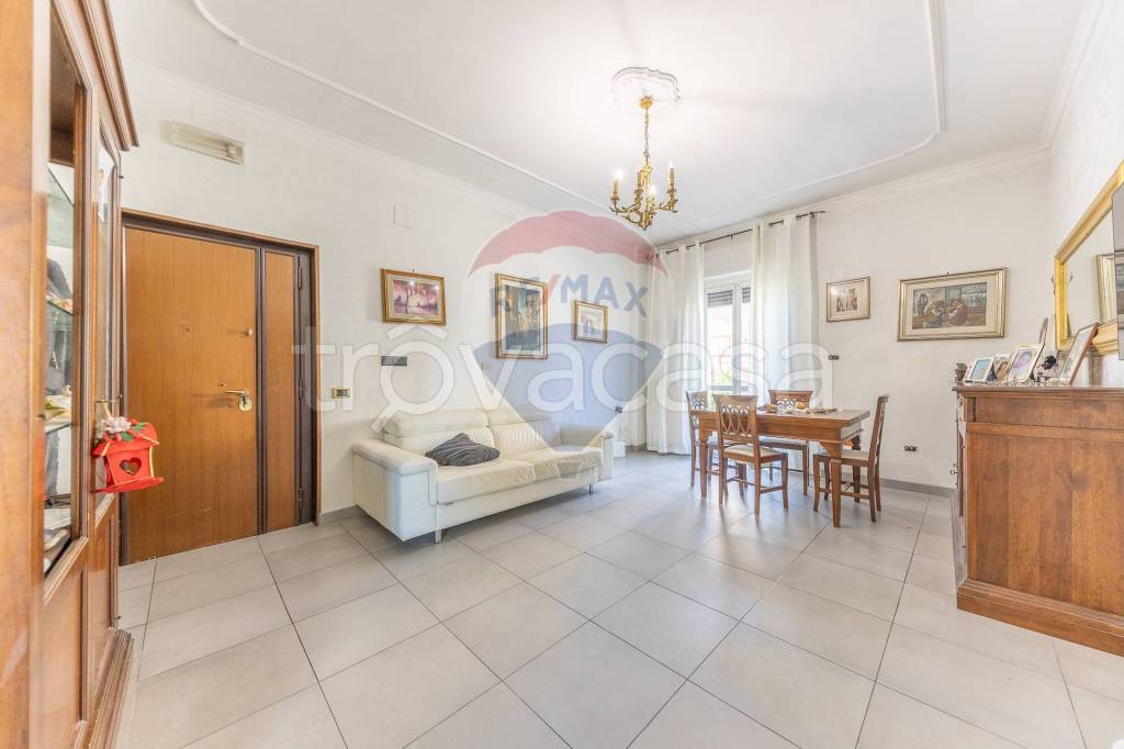 appartamento in vendita a Roma in zona Vitinia