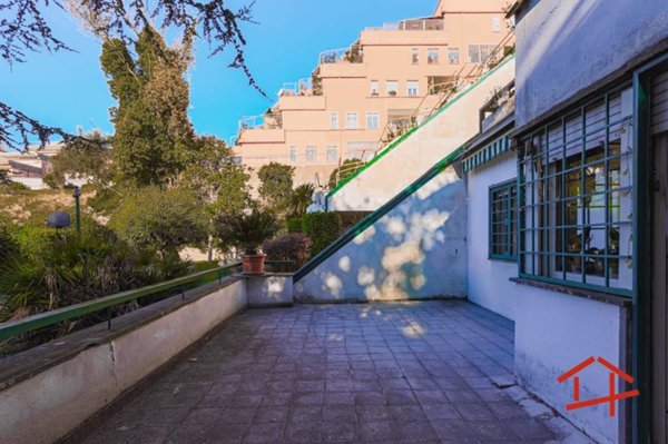 appartamento in vendita a Roma in zona Tor de' Cenci