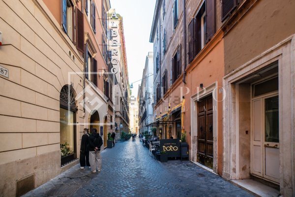 appartamento in vendita a Roma in zona Campo Marzio