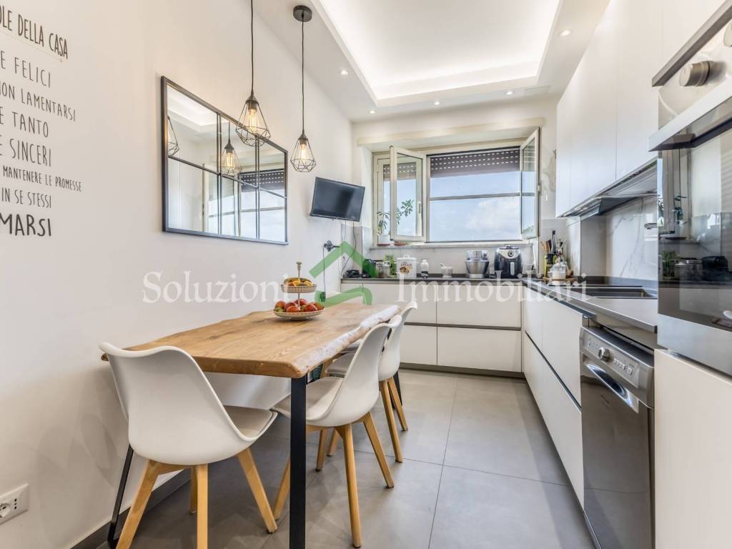 appartamento in vendita a Roma in zona Torrino