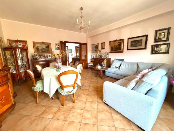 appartamento in vendita a Roma in zona Pantan Monastero