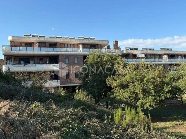 appartamento in vendita a Roma in zona Castelverde
