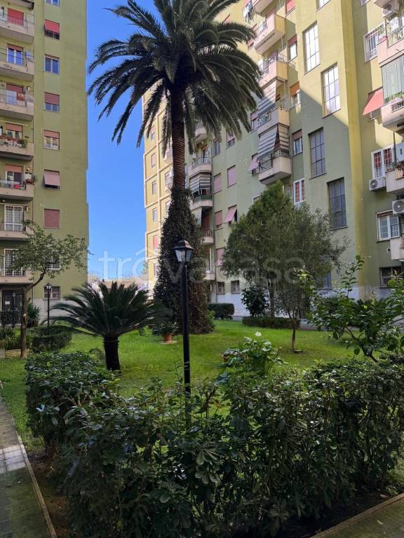 appartamento in vendita a Roma in zona Prenestino-Labicano