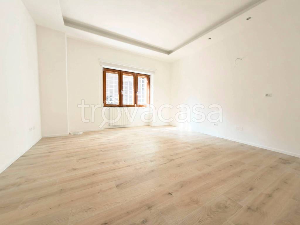 appartamento in vendita a Roma in zona Ostiense