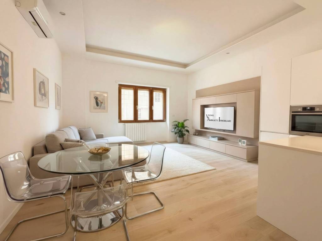 appartamento in vendita a Roma in zona Ostiense