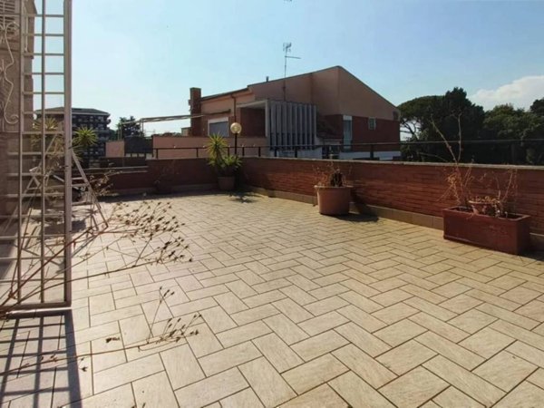 appartamento in vendita a Roma in zona Gianicolense