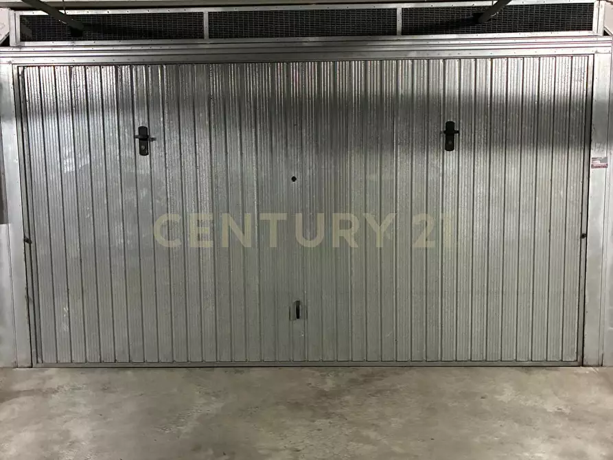 locale di sgombero in vendita a Roma