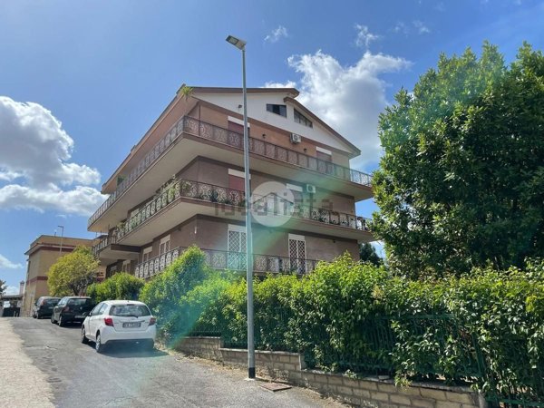 appartamento in vendita a Roma in zona Tor Vergata/Torrenova
