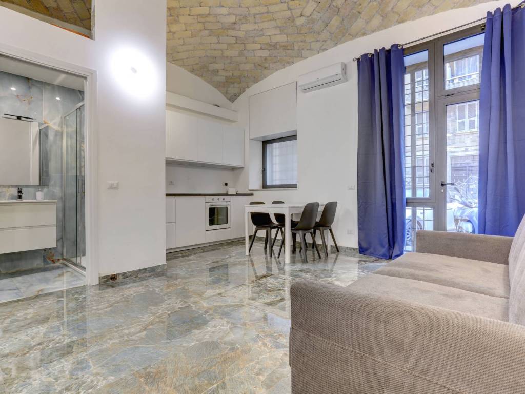 appartamento in vendita a Roma in zona Esquilino