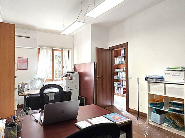 appartamento in vendita a Roma in zona Axa