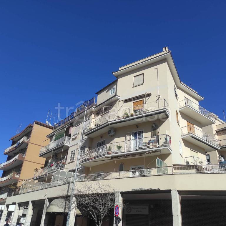 appartamento in vendita a Roma in zona Primavalle