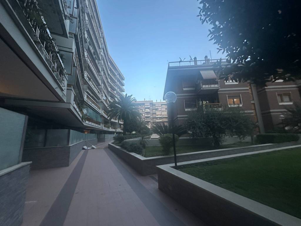 ufficio in vendita a Roma in zona Salario