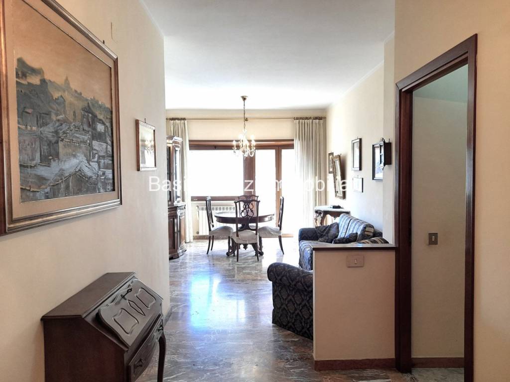 appartamento in vendita a Roma in zona Portuense