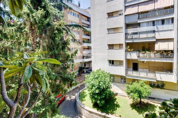 appartamento in vendita a Roma in zona EUR