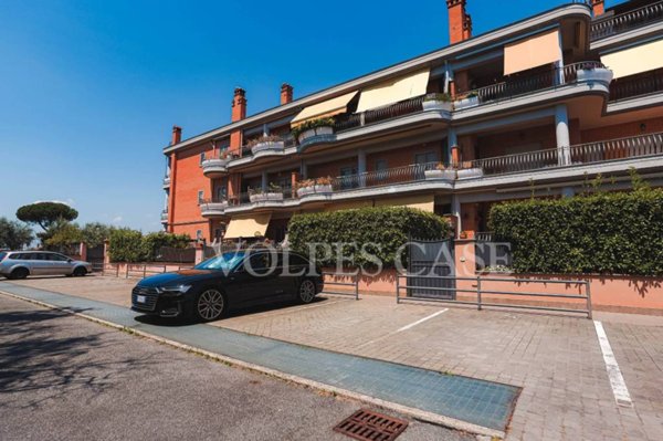 appartamento in vendita a Roma in zona Borghesiana