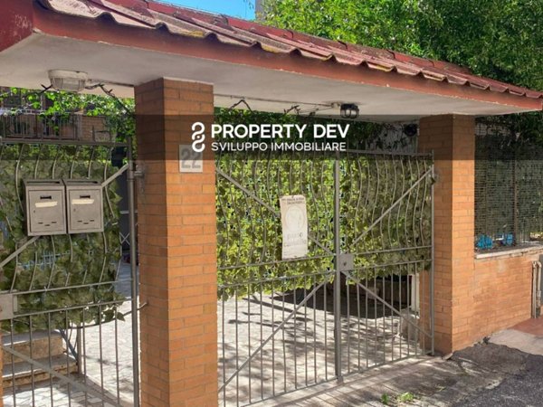 appartamento in vendita a Roma in zona Acilia