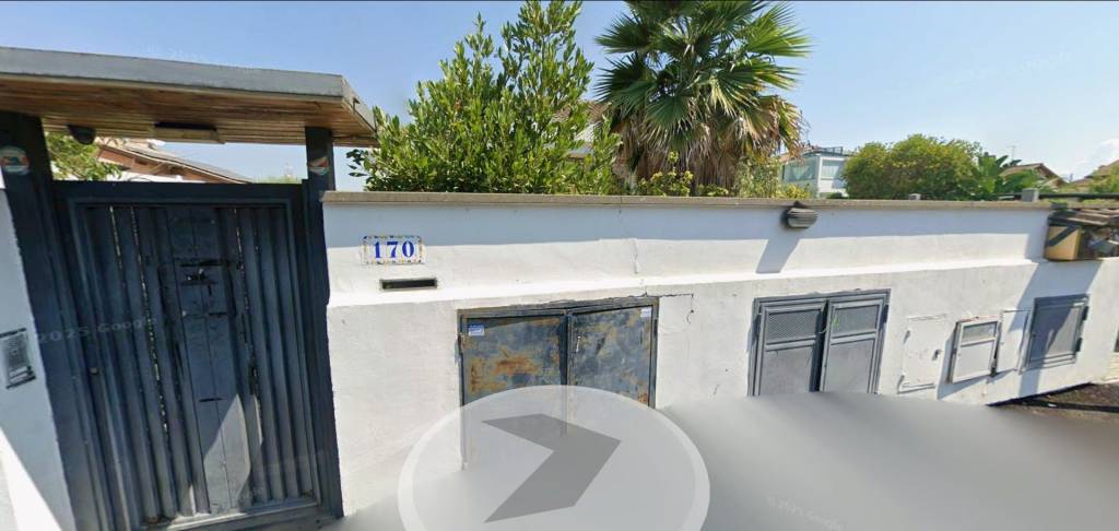 appartamento in vendita a Roma in zona Infernetto