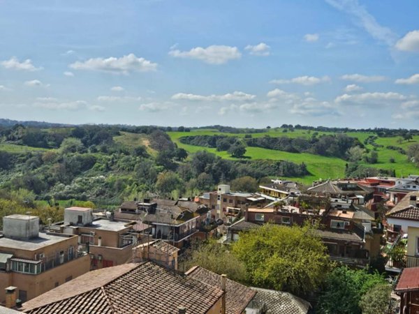 appartamento in vendita a Roma in zona Tor di Quinto