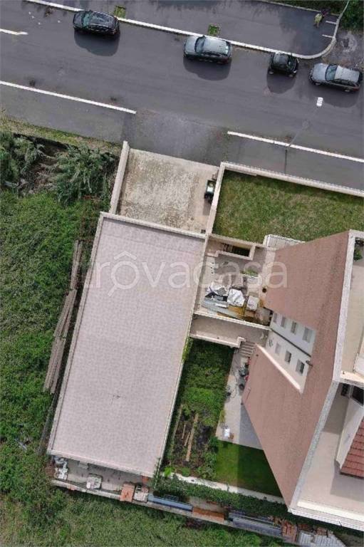 appartamento in vendita a Roma in zona Ponte Galeria