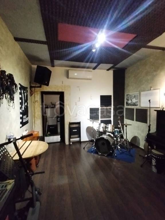 negozio in vendita a Roma in zona Prenestino-Labicano