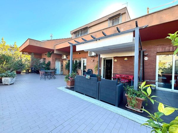 appartamento in vendita a Roma in zona Portuense