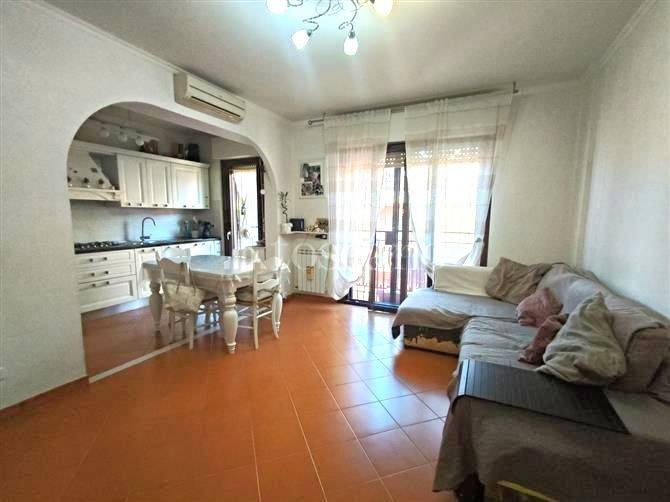 appartamento in vendita a Roma in zona Casal Morena