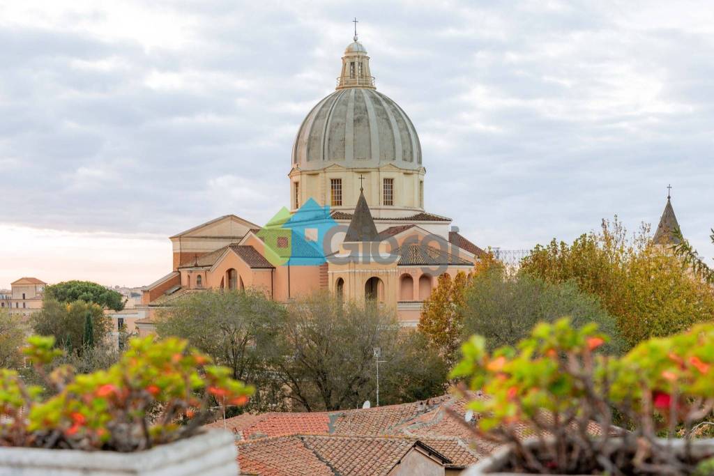 appartamento in vendita a Roma in zona Ostiense