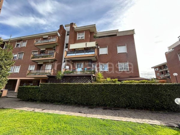 appartamento in vendita a Roma in zona Casalotti