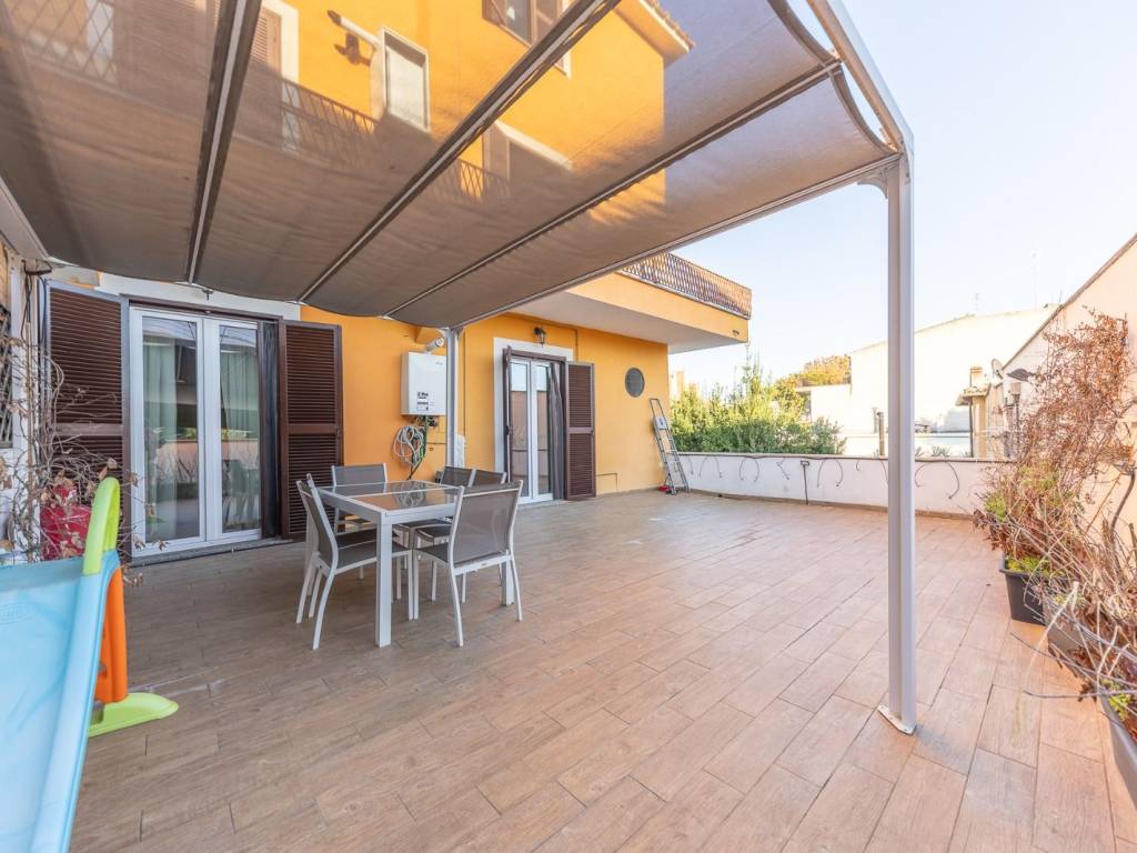 appartamento in vendita a Roma in zona Primavalle