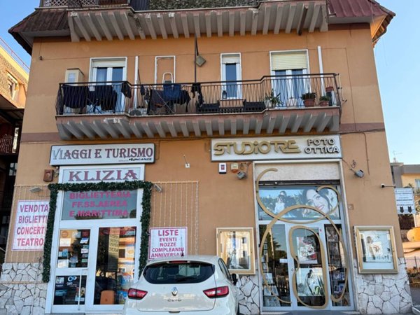 appartamento in vendita a Roma in zona Finocchio