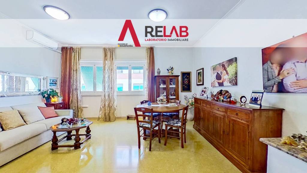 appartamento in vendita a Roma in zona EUR